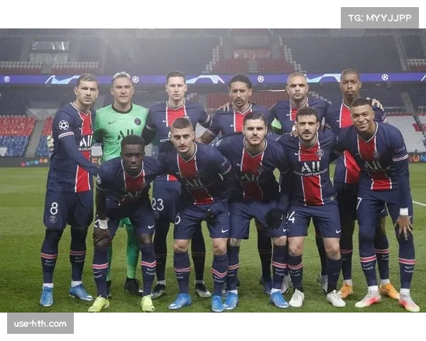 现代足球战术演变与挑战：巴黎圣日耳曼中场与巴萨传奇中场的对比分析